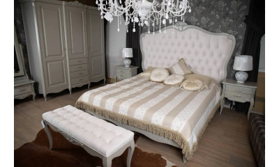 Кровать с мягким изголовьем Kreind