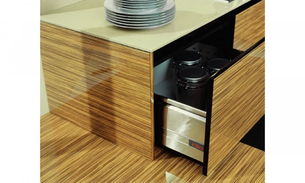 Кухня Virs Afra Zebrano