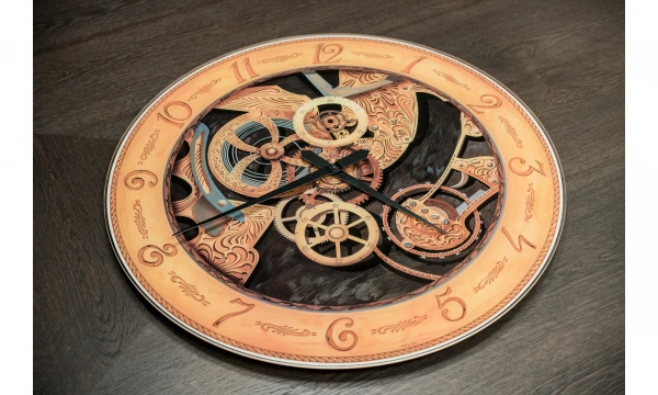 Часы Tonin Casa Serigrafia