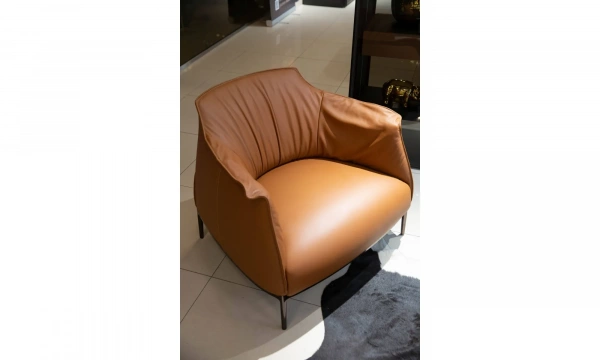 Кресло POLTRONA FRAU ARCHIBALD LARGE