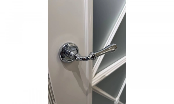 Дверь Астродорс Болонья