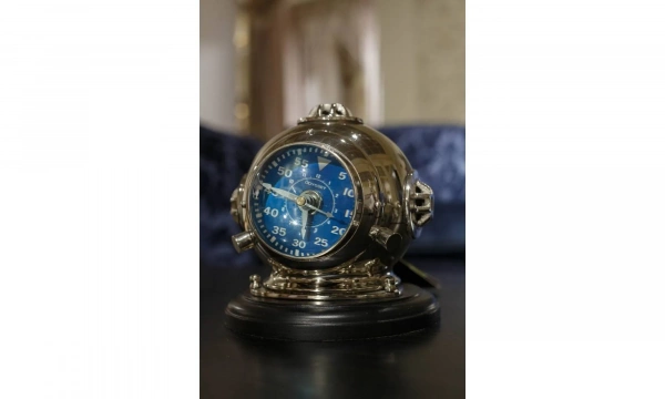 Настольные Часы Eichholtz Helmet Odyssey