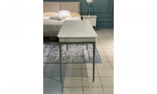 Стол письменный KREIND Primo