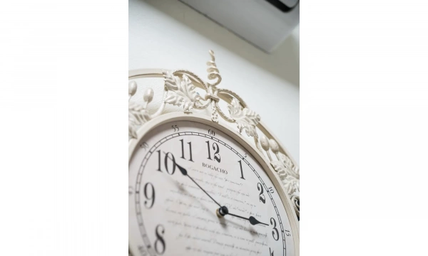 Часы Империя Богачо Первое свидание